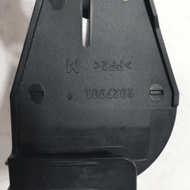 AUDI A6 S6 REAR RIGHT PASSENGER SIDE SECOND ROW SEAT BELT BUCKLE 2016-2018 OEM
