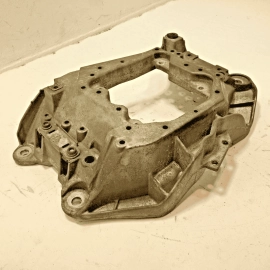 2013-2018 AUDI A6 QUATTRO AWD TRANSMISSION MOUNT CROSSMEMBER BRACKET OEM