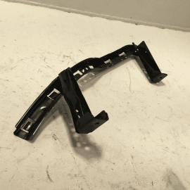 2016-2022 HONDA PILOT  FRONT PASSENGER SIDE BUMPER CORNER BRACKET SUPPORT OEM