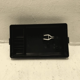 VOLKSWAGEN ATLAS ENGINE COMPARTMENT FUSE RELAY BOX UPPER COVER OEM 2018-2023