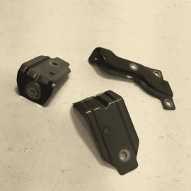 18-25 VOLKSWAGEN ATLAS FRONT DRIVER FENDER REINFORCEMENT BRACKET SET OF 3PCS OEM
