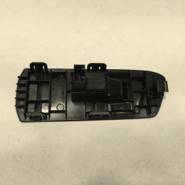 2020-23  Volkswagen Atlas Front Right Rear Right or Left Door Window Switch OEM 2020-23  Volkswagen Atlas Front Right Rear Right or Left Door Window Switch OEM