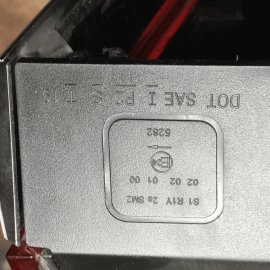 2021- 2024 VOLKSWAGEN ATLAS REAR PASSENGER SIDE OUTER TAILLIGHT LED LAMP OEM