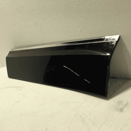 2018 - 2025 VOLKSWAGEN ATLAS REAR LEFT DRIVER SIDE DOOR LOWER MOLDING 2T2T OEM