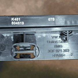 2021-2022 VOLKSWAGEN ATLAS KEYLESS KEY LESS ENTRY ANTENNA MODULE W/ BRACKET OEM