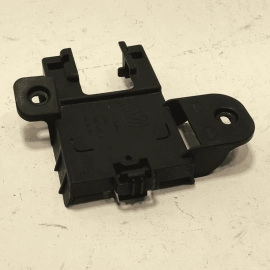 2021-2025 VOLKSWAGEN ATLAS REAR DRIVER SIDE BLIND SPOT RADAR SENSOR BRACKET OEM 2021-2025 VOLKSWAGEN ATLAS REAR DRIVER SIDE BLIND SPOT RADAR SENSOR BRACKET OEM