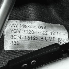 2018-2023 VOLKSWAGEN ATLAS AUTOMATIC GEAR SHIFT ASSEMBLY OEM