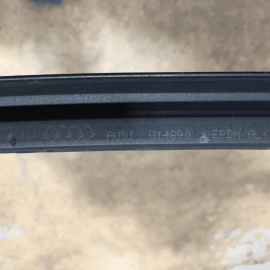 2018-2023 AUDI S5 REAR DRIVER SIDE DOOR WINDOW GLASS WEATHERSTRIP SEAL OEM