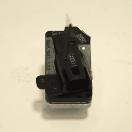 2018-2024 AUDI S5 REAR DRIVER SIDE DOOR EXTERIOR HANDLE COURTESY LIGHT LAMP OEM