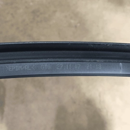 18-2024 AUDI A5 SPORTBACK FRONT RIGHT PASSENGER DOOR WINDOW WEATHERSTRIP OEM