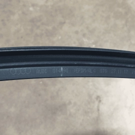 18-2024 AUDI A5 SPORTBACK FRONT RIGHT PASSENGER DOOR WINDOW WEATHERSTRIP OEM