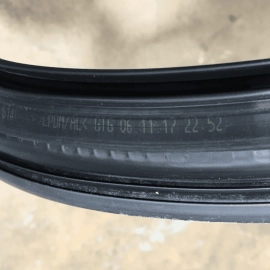 18-24 AUDI S5 SPORTBACK FRONT PASSENGER SIDE BODY DOORWAY WEATHERSTRIP SEAL OEM