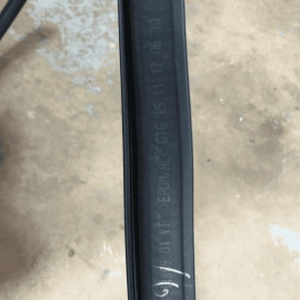 18-24 AUDI S5 SPORTBACK FRONT PASSENGER SIDE BODY DOORWAY WEATHERSTRIP SEAL OEM