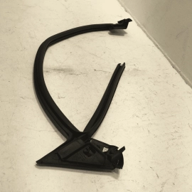 18-24 AUDI S5 A5 SPORTBACK FRONT DRIVER SIDE WINDOW GLASS WEATHERSTRIP SEAL OEM