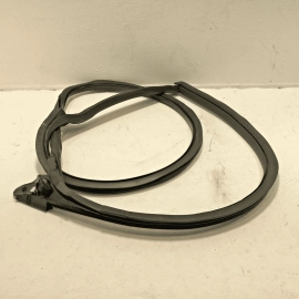 2018-2024 AUDI S5 A5 SPORTBACK FRONT DRIVER BODY DOORWAY WEATHERSTRIP SEAL OEM