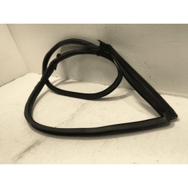 2018-2024 AUDI S5 A5 SPORTBACK FRONT DRIVER BODY DOORWAY WEATHERSTRIP SEAL OEM