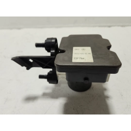 2014-2016 Mercedes W212 E350 4Matic ABS Anti Lock Brake Pump Module OEM