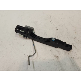 16-2021 HONDA CIVIC REAR PASSENGER SIDE EXTERIOR DOOR HANDLE BASE BRACKET OEM