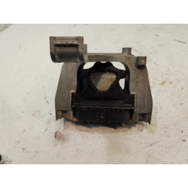 2019-2021 VOLKSWAGEN JETTA 1.4L ENGINE PASSENGER SIDE MOUNT SUPPORT BRACKET OEM