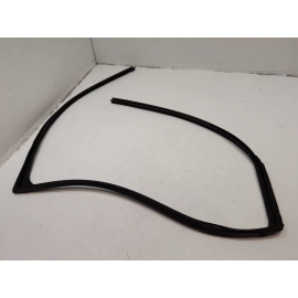 14-20 ACURA MDX REAR PASSENGER SIDE WINDOW RUN CHANNEL WEATHERSTRIP SEAL OEM