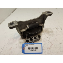 2013 - 2018 Ford Focus ST Turbo 2.0 Right Passenger Side Engine Motor Mount OEM