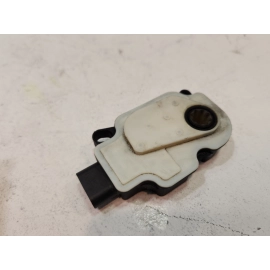 2015-2018 FORD FOCUS ST LEFT SIDE HORN HIGH TONE SIGNAL W/ BRACKET OEM