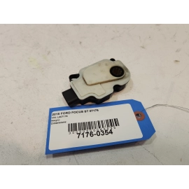 2015-2018 FORD FOCUS ST LEFT SIDE HORN HIGH TONE SIGNAL W/ BRACKET OEM