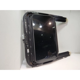 2013-2018 AUDI S6 SUNROOF FRAME WINDOW GLASS W/ MOTOR SUN SHADE OEM