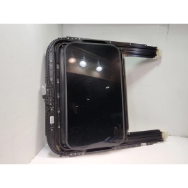 2013-2018 AUDI S6 SUNROOF FRAME WINDOW GLASS W/ MOTOR SUN SHADE OEM