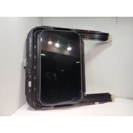 2013-2018 AUDI S6 SUNROOF FRAME WINDOW GLASS W/ MOTOR SUN SHADE OEM