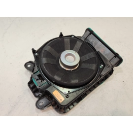 2018-2023 BMW 530E G30 FRONT RIGHT PASSENGER SIDE FLOOR SUBWOOFER SPEAKER OEM