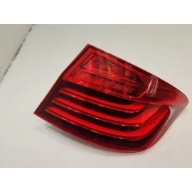 2014-2016 BMW 550Xi F10 REAR PASSENGER SIDE OUTER LIGHT TAILLIGHT LAMP OEM