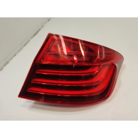 2014-2016 BMW 550Xi F10 REAR PASSENGER SIDE OUTER LIGHT TAILLIGHT LAMP OEM