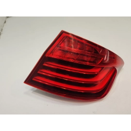 2014-2016 BMW 550Xi F10 REAR PASSENGER SIDE OUTER LIGHT TAILLIGHT LAMP OEM