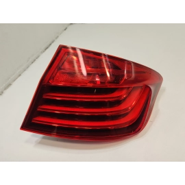 2014-2016 BMW 550Xi F10 REAR PASSENGER SIDE OUTER LIGHT TAILLIGHT LAMP OEM