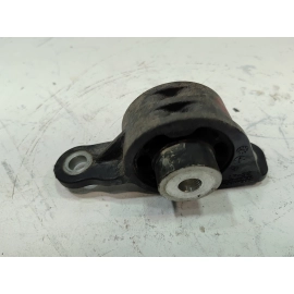 2016-2022 HONDA PILOT REAR DIFFERENTIAL RIGHT PASSENGER SIDE MOUNT BRACKET OEM