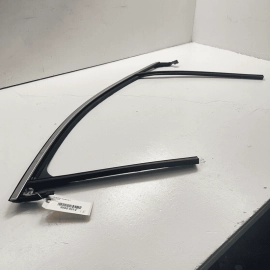 GMC TERRAIN 2018-2023 FRONT PASSENGER DOOR GLASS RUN CHANNEL WEATHERSTRIP S