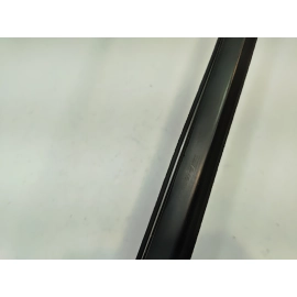 2020-2022 HONDA PILOT FRONT RIGHT PASSENGER SIDE DOOR WINDOW BELT MOLDING OEM