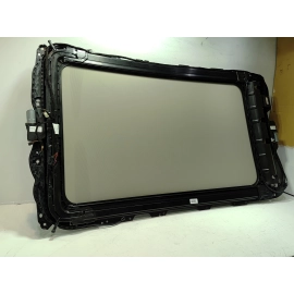 2018-2023 VOLKSWAGEN ATLAS SUNROOF SUN ROOF WINDOW GLASS & MOTORS & SHADE OEM