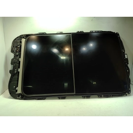 2018-2023 VOLKSWAGEN ATLAS SUNROOF SUN ROOF WINDOW GLASS & MOTORS & SHADE OEM