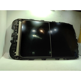 2018-2023 VOLKSWAGEN ATLAS SUNROOF SUN ROOF WINDOW GLASS & MOTORS & SHADE OEM
