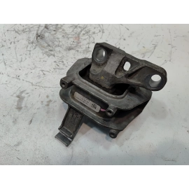 2018-2023 VOLKSWAGEN ATLAS REATR LEFT DRIVER SIDE SPINDLE KNUCKLE HUB OEM