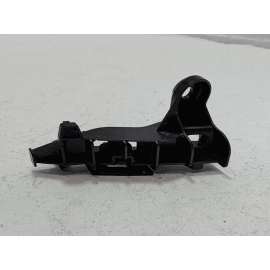 2018-2024 TOYOTA CAMRY REAR BUMPER PASSENGER SIDE TAILLIGHT LAMP BRACKET OEM