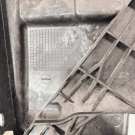 2016 - 2019 BMW X1 F48 BATTERY TRAY HOLDER BOX BRACKET SUPPORT OEM