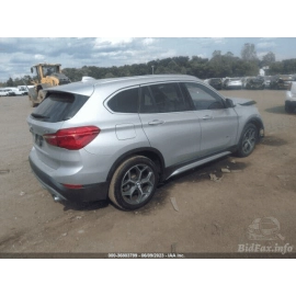 2016-2022 BMW X1 REAR LEFT DRIVER SKIRT ROCKER MOLDING MOUNT PLATE BRACKET  2016-2022 BMW X1 REAR LEFT DRIVER SKIRT ROCKER MOLDING MOUNT PLATE BRACKET