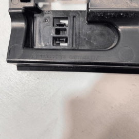 2016-2022 BMW X1 PASSENGER MIDDLE SKIRT ROCKER MOLDING MOUNT PLATE BRACKET 