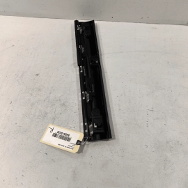 2016-2022 BMW X1 PASSENGER MIDDLE SKIRT ROCKER MOLDING MOUNT PLATE BRACKET 