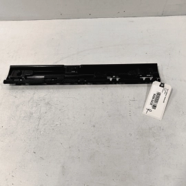 2016-2022 BMW X1 PASSENGER MIDDLE SKIRT ROCKER MOLDING MOUNT PLATE BRACKET 