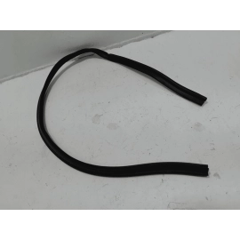 2017-2022 HONDA CR-V FRONT HOOD BONNET SEAL WEATHERSTRIP RUBBER OEM
