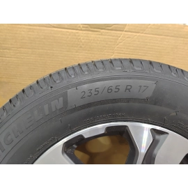 2017-2022 Honda CR-V Wheel Rim w/Tires R17 235/65 OEM